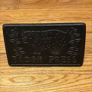 norpro Cast Iron Bacon Press